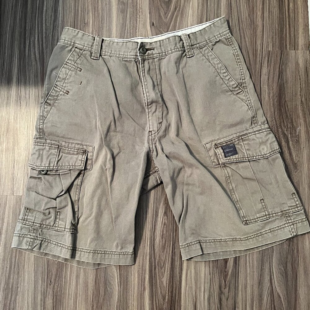 Men's Vintage Levi's Cargo Shorts, size 34